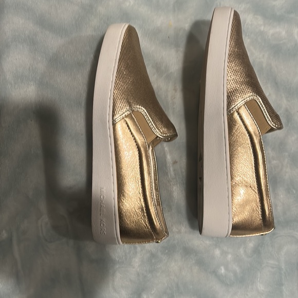 MK used gold slip on shoe size 9 - Picture 5 of 6